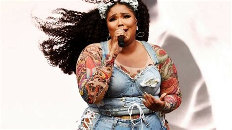 Lizzo showing self-esteem